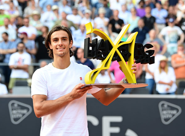 9先声夺人 9先声夺人