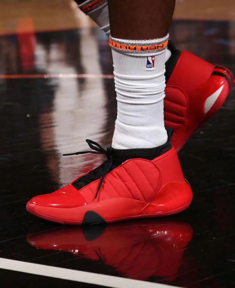 3中卫体系彻底失败！阿莫林让曼联掉出豪门之列，下课是咎由自取